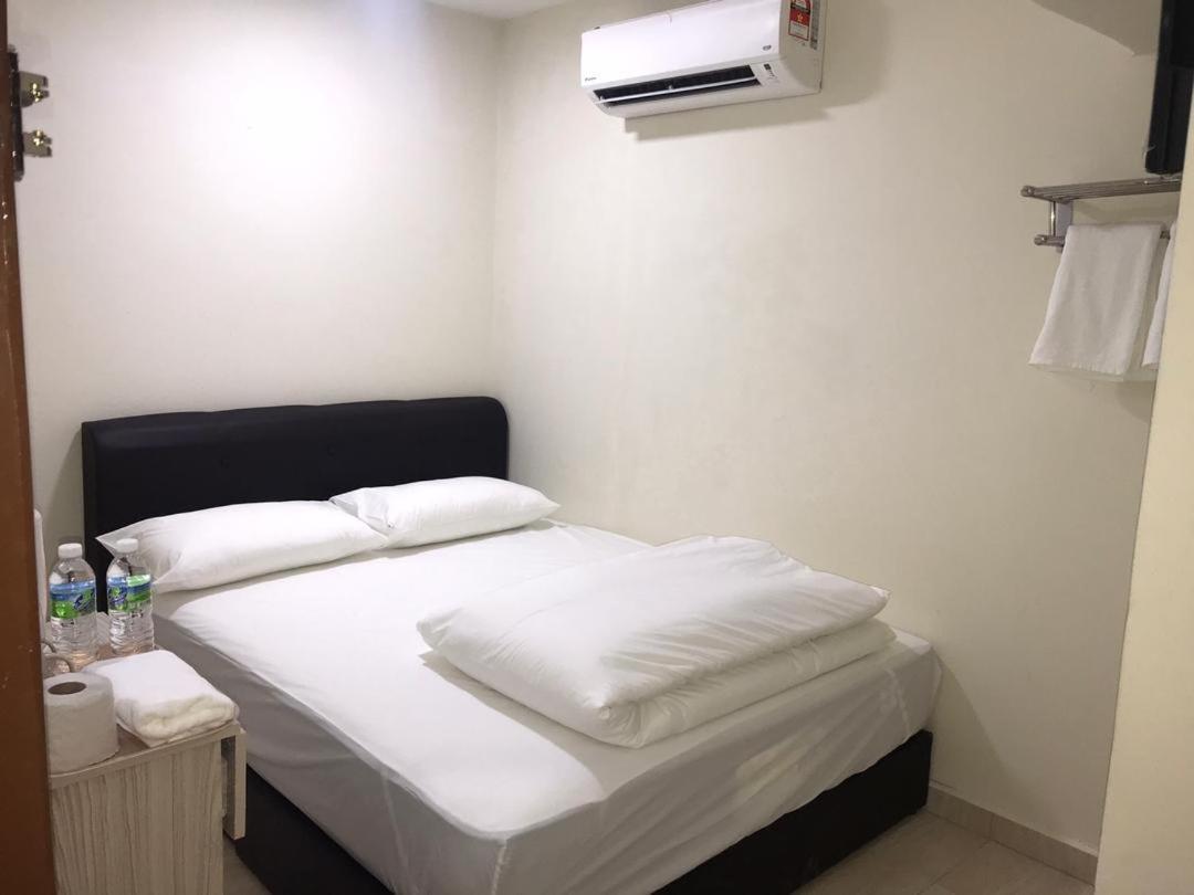 Axlite Hotel Taiping Exterior photo